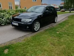Svart Begagnad 2005 BMW 120 Advantage Halvkombi | 39 000 kr (Bra pris)