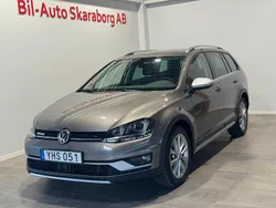 Grå Begagnad 2016 VW Golf Alltrack Kombi | 159 500 kr (Marknadspris)