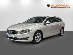 Silver Begagnad 2015 Volvo V60 Momentum Kombi | 139 900 kr (Lite dyr)