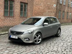 Silver Begagnad 2012 Kia Ceed Halvkombi | 57 500 kr (Marknadspris)