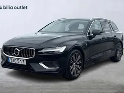 Svart Begagnad 2021 Volvo V60 Kombi | 264 900 kr (Superpris)
