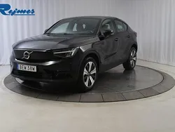 Svart Begagnad 2022 Volvo EC40 Performance SUV | 389 900 kr (Marknadspris)