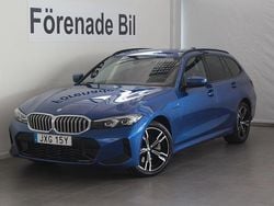 Blå Begagnad 2024 BMW 330e M Sport Kombi | 489 000 kr (Marknadspris)