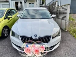 Vit Begagnad 2016 Skoda Superb Halvkombi | 120 000 kr (Lite dyr)