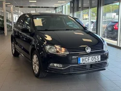Svart Begagnad 2016 VW Polo Halvkombi | 84 900 kr (Marknadspris)