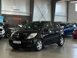 Svart Begagnad 2009 Toyota Yaris Halvkombi | 44 900 kr (Marknadspris)