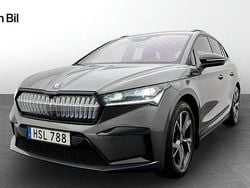 Grå Begagnad 2023 Skoda Enyaq iV SportLine SUV | 469 900 kr (Marknadspris)