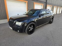 Svart Begagnad 2005 Chrysler 300C Touring Kombi | 45 000 kr (Marknadspris)