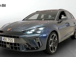 Mörkgrå Begagnad 2024 Cupra Leon Kombi | 329 900 kr (Marknadspris)
