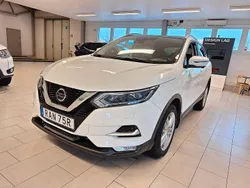 Vit (pearl white) Begagnad 2019 Nissan Qashqai Tekna SUV | 199 900 kr (Marknadspris)