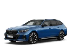 Blå Begagnad 2024 BMW 550e M Sport Kombi | 984 800 kr (Marknadspris)
