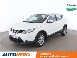 Vit Begagnad 2015 Nissan Qashqai Acenta SUV | 119 000 kr (Marknadspris)