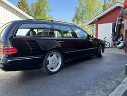 Svart Begagnad 2000 Mercedes E55 AMG Avantgarde Kombi | 129 900 kr