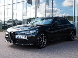 Svart Begagnad 2022 Alfa Romeo Giulia Veloce Sedan | 399 000 kr (Marknadspris)