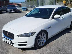 Vit Begagnad 2016 Jaguar XE Sedan | 119 900 kr (Marknadspris)