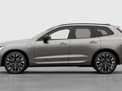 Grå Ny 2025 Volvo XC60 SUV | 655 800 kr (Dyr)