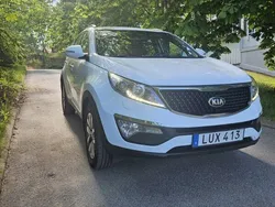 Vit Begagnad 2015 Kia Sportage Comfort SUV | 105 500 kr (Marknadspris)