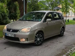 Brun Begagnad 2005 Suzuki Liana Halvkombi | 19 900 kr (Marknadspris)