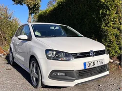 Vit Begagnad 2014 VW Polo R-line Halvkombi | 75 000 kr (Bra pris)