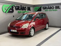 Mörkröd (röd) Begagnad 2005 Toyota Corolla Verso Minibuss | 69 900 kr (Lite dyr)