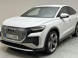 Vit Begagnad 2024 Audi Q4 e-tron S-Line SUV | 533 000 kr (Marknadspris)