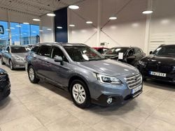 Grå Begagnad 2016 Subaru Outback SUV | 159 900 kr (Marknadspris)