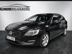 Svart Begagnad 2013 Volvo V60 Momentum Kombi | 89 900 kr (Marknadspris)
