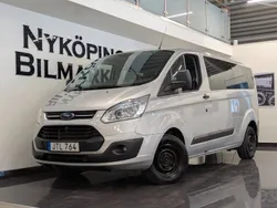 Grå Begagnad 2015 Ford Transit Custom Kombi | 189 900 kr (Marknadspris)