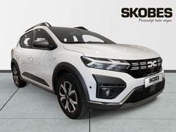 Vit Begagnad 2023 Dacia Sandero Expression SUV | 174 900 kr (Marknadspris)