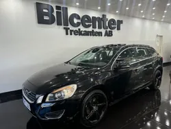 Svart Begagnad 2012 Volvo V60 Momentum Kombi | 79 900 kr (Marknadspris)