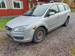 Silver Begagnad 2006 Ford Focus Kombi | 6 000 kr (Superpris)