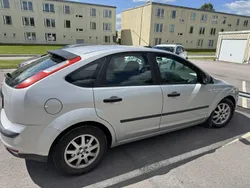 Silver Begagnad 2005 Ford Focus Halvkombi | 20 000 kr (Marknadspris)
