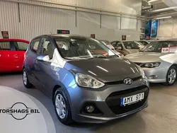 Mörkgrå Begagnad 2013 Hyundai i10 Halvkombi | 49 900 kr (Marknadspris)