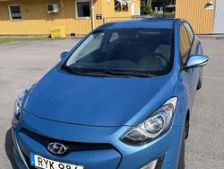 Blå Begagnad 2014 Hyundai i30 Halvkombi | 89 000 kr (Marknadspris)
