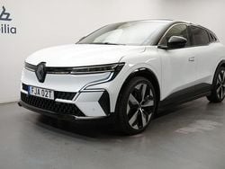 Vit Begagnad 2022 Renault Mégane Techno Halvkombi | 279 900 kr (Marknadspris)