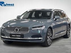 Grå Begagnad 2022 Volvo V90 Core Kombi | 389 900 kr (Marknadspris)