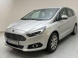 Grå Begagnad 2016 Ford S-MAX S Minibuss | 152 000 kr (Marknadspris)