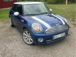 Blå Begagnad 2008 Mini Cooper D Halvkombi | 45 000 kr (Marknadspris)
