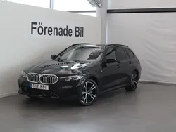 Svart Begagnad 2024 BMW 330e M Sport Kombi | 609 000 kr (Marknadspris)