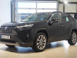Svart Begagnad 2022 Toyota RAV4 Hybrid Executive SUV | 309 800 kr (Bra pris)