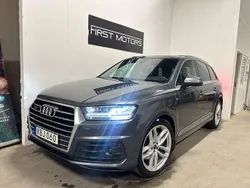 Grå Begagnad 2015 Audi Q7 S-Line SUV | 304 700 kr (Marknadspris)