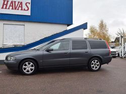 Grå Begagnad 2004 Volvo V70 Kombi | 29 500 kr (Marknadspris)