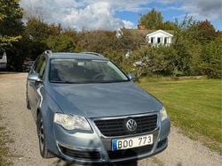 Grå Begagnad 2010 VW Passat Sportline Kombi | 24 500 kr (Bra pris)