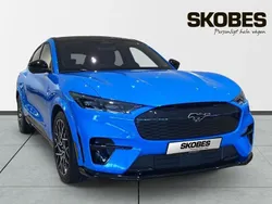 Blå Begagnad 2021 Ford Mustang Mach-E GT SUV | 559 900 kr