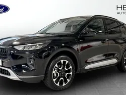 Svart (black) Ny 2025 Ford Kuga Active SUV | 404 200 kr (Superpris)