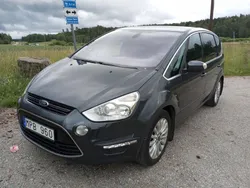 Grå Begagnad 2010 Ford S-MAX Business Edition Minibuss | 96 000 kr (Marknadspris)