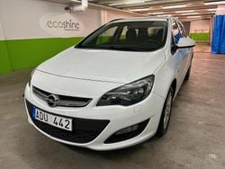 Vit Begagnad 2013 Opel Astra Kombi | 74 900 kr (Marknadspris)