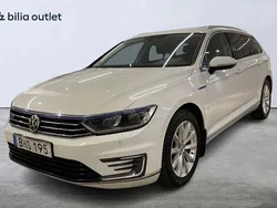 Vit Begagnad 2016 VW Passat GTE Kombi | 149 000 kr (Marknadspris)