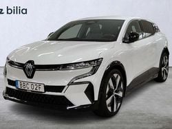 Vit Begagnad 2022 Renault Mégane Techno Halvkombi | 254 000 kr (Marknadspris)