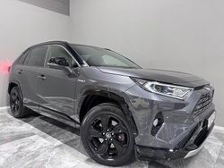 Grå Begagnad 2020 Toyota RAV4 Hybrid Style SUV | 309 900 kr (Marknadspris)